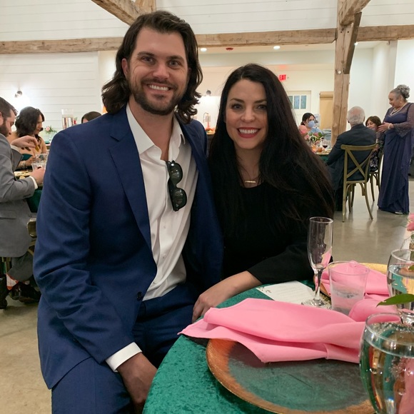 Meet your Posher, Whitney - Picture 1 of 1